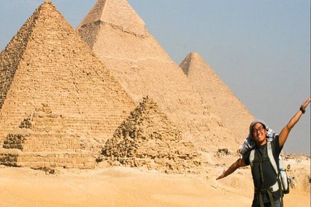 Private Giza Pyramids Sphinx and Memphis Day Tour with Lunch