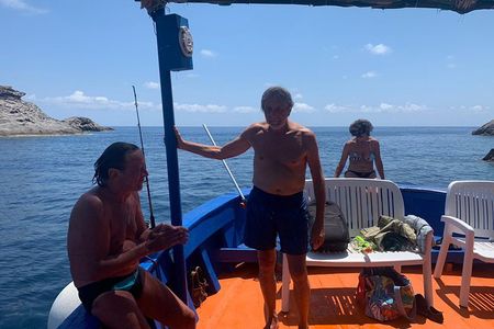 Boat tour in Ponza and Palmarola with a fisherman with lunch 