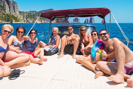  Full day Capri Island Small Group Boat Tour from Naples