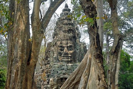 Guided Private Tuk Tuk Tour Angkor Wat and Small Circle and Five Extras