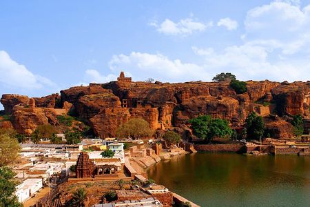 Badami Trails (Guided Day Trip to Badami Cave Temples from Hampi)