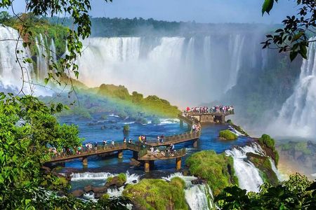 Iguazu Falls Private Day Trip from Buenos Aires with Airfare