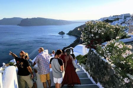 Santorini Highlights Small-Group Tour