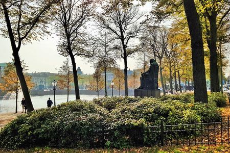 Explore The Hague in 60 minutes with a Local