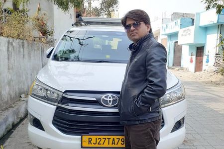 Udaipur City Full-Day Guided Sightseeing Tour