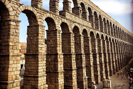 Segovia and Spanish Versailles Full-Day Tour with Wine Tasting