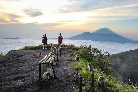Sunrise Hike Mount Batur + Hotspring 