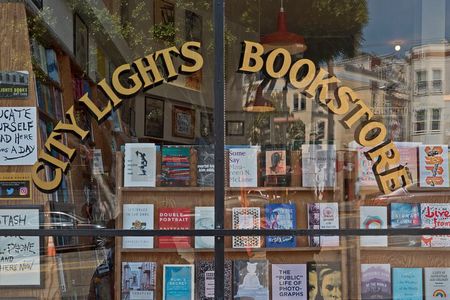 North Beach Food & History Walking Tour - Small Group