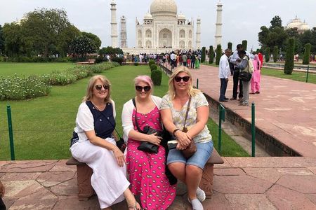 Full Day Agra City Tour with Taj Mahal and Agra Fort
