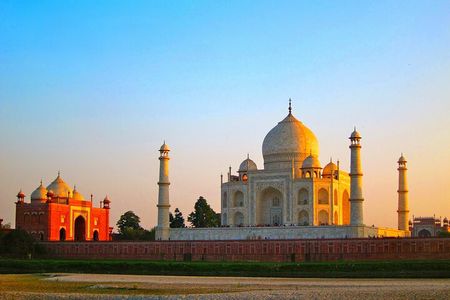 Private Trip : Sunrise Taj Mahal Tour