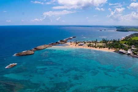 Lagoon Cave and Secluded Beaches Tour in Puerto Rico
