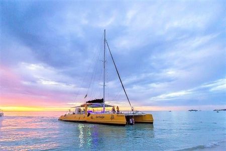 Catamaran Cruise Full Day Tour to Reef, Caves and Negril Beach