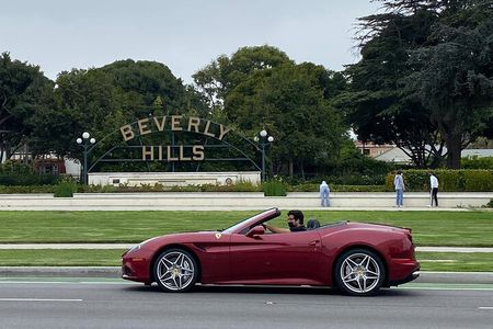 Private Ferrari California T Drive from Hollywood to Sunset Plaza