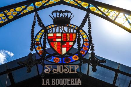 Barcelona: La Boqueria Food, Wine & History Walking Tour