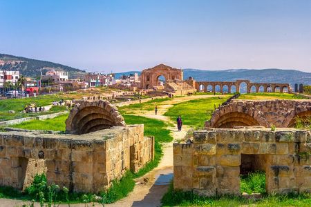 Private North Tour to Jerash, Ajloun, and Umm Qais from Amman