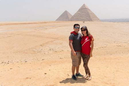 Private Half Day Tour to Pyramids of Giza and Sphinx & Lunch
