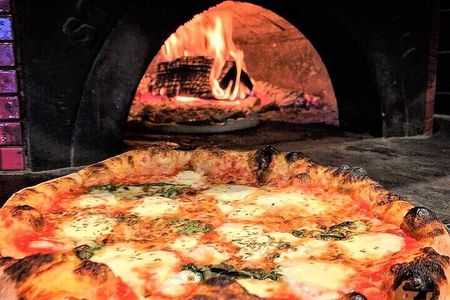 Boston Pizza Lovers Food & History Walking Food Tour
