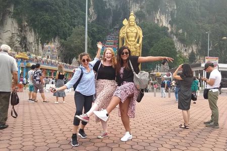 Private Selangor Day Tour : Batu Caves, Blue Mosque, Fruit Valley, Malawati Hill