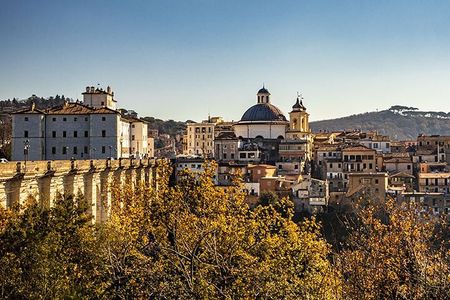 Surroundings of Rome on Vespa