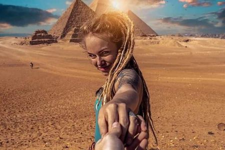 day trip to Cairo by minibus with a small group of 8 people