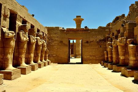 Private Luxor East Bank's Best Sights from Luxor