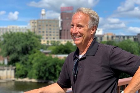 "Crooked" St. Paul Gangsters Private Riding Tour