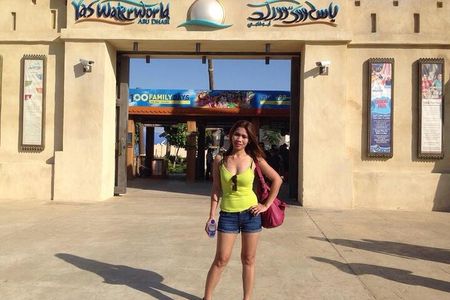 Full Day Abu Dhabi City Tour & Yas Water World Entry ticket with Transfers