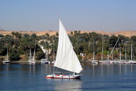 Pyramids and Sphinx Tour with River Nile Boat Cruise