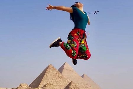 Giza Pyramids and Grand Museum GEM