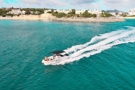Private Full-Day Speed Boat Tour of St. Martin with Luxury Lunch