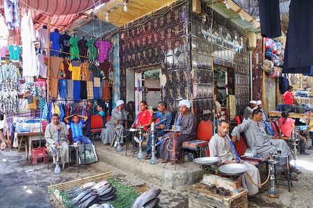 Luxor tourist market