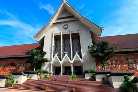 Malaysia National Museum with Kuala Lumpur City Famous Landmarks