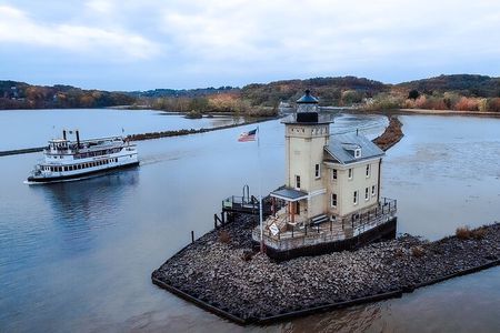 Hudson River Sightseeing Cruise from Kingston