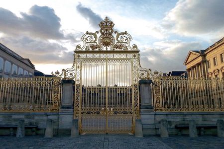 Versailles Palace Full Day or Half Day Tour with Local Guide
