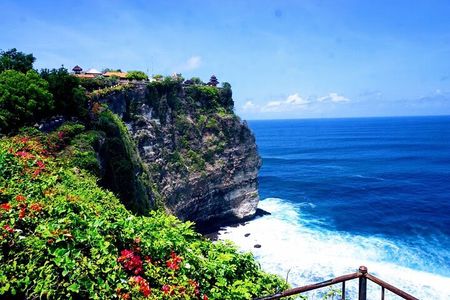 Halfday Private Tour Uluwatu Kecak Dance, Jimbaran Season Dinner