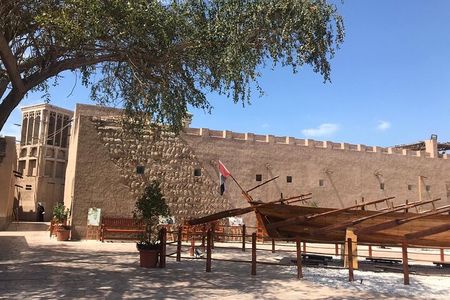 Dubai's Old Town Tour And have Lunch With Locals