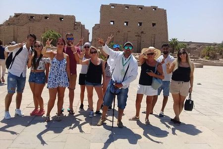 Cairo: Luxor East and West Banks Guided Tour& Overnight Sitting Train Round Trip