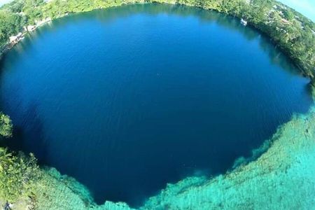 Sailing Tour through the Lagoon of the 7 Colors