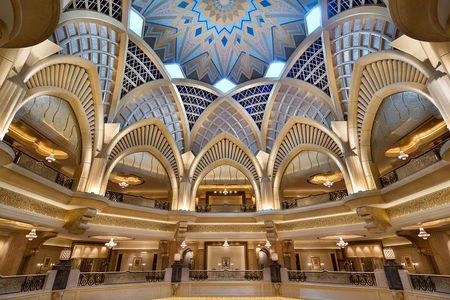 Private Abu Dhabi 5 Wonders Tour with Emirates Palace Lunch
