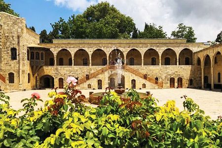 Private Full-Day Tour to Beiteddine, Deir El Qamar and Barouk Cedars from Beirut