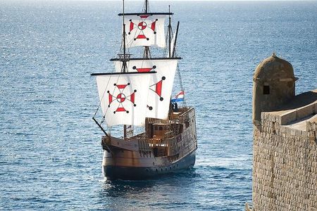 Dubrovnik Walking Tour and Cruise with Karaka