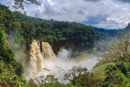 Visit of the Ekom Nkam waterfalls from Douala
