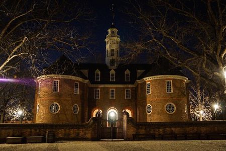 Williamsburg Echoes of Twilight Adults-Only Late-night Ghost Tour