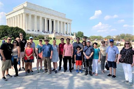 DC Bus Tour with 10 Stops, Optional Monument or Air & Space Entry