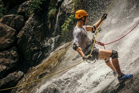 Extreme Waterfall Rappelling at Bocawina - Antelope Falls 