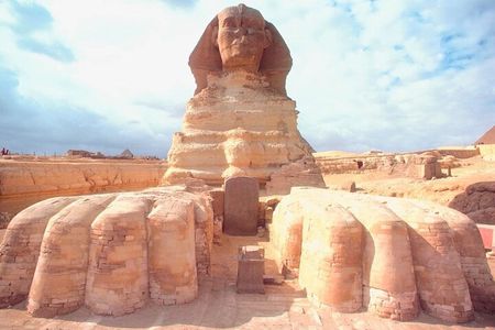 Private Guided Day Tour of Giza Pyramids Memphis and Sakkara