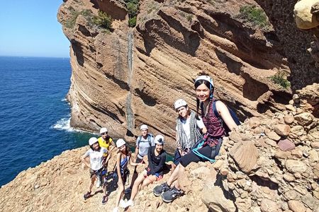 Rope Climbing Adventure and Hiking in La Ciotat 