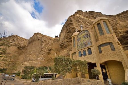 Private Day Tour of Cairo's City of the Dead and Cave Church