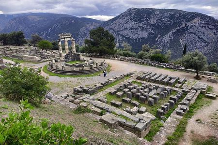Athens to Delphi & Arachova | Private Full-Day Guided Tour