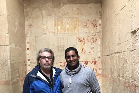 Tour to Giza Pyramids, sphinx, Sakkara & Dahshur